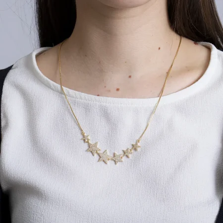 Collar con estrellas