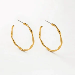 Aretes medianos con textura entorchada