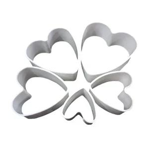 Set de 5 cortadores de pl?stico dise?o coraz?n 10 x 4  cm